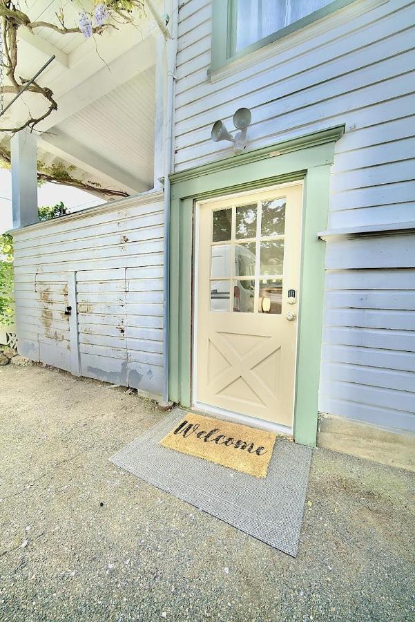 オールバニ Monteith Hideaway In Downtown Monteith Districtヴィラ エクステリア 写真