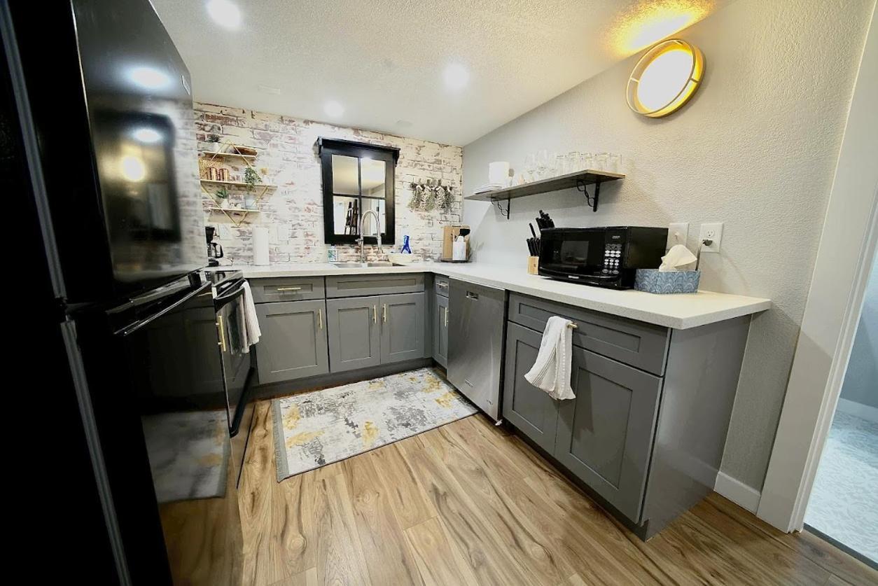 オールバニ Monteith Hideaway In Downtown Monteith Districtヴィラ エクステリア 写真